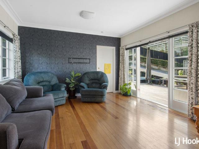 Private North End Retreat Just Moments from Waihi Beach