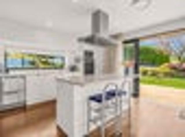 Private Off Grid Haven Close to Amenities