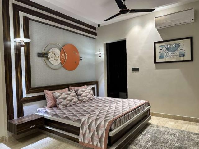 Private Building 3 Bedroom 3250 Sq. Ft. Builder Floor in Gomti Nagar Lucknow Listing ID: #9898