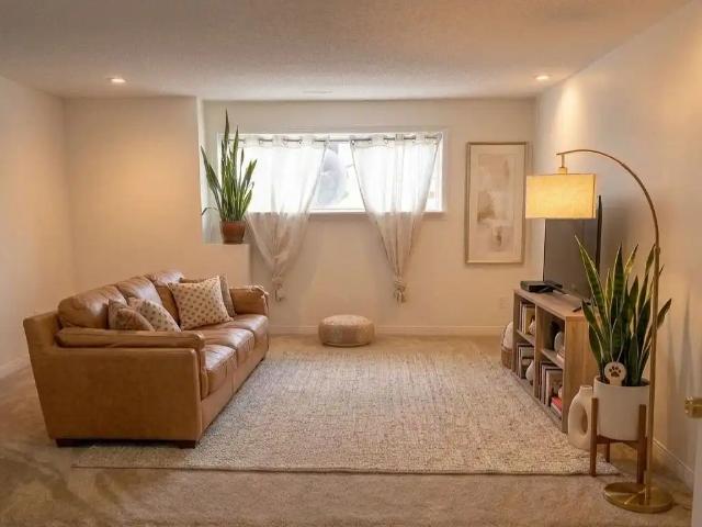 Private Basement for Rent – Airdrie Big Springs area. Utilities and wifi inc!
