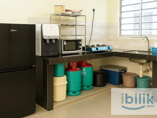 Private Bathroom & Balcony Master Bedroom For Rent at PJS11/06 Double Storey Landed House