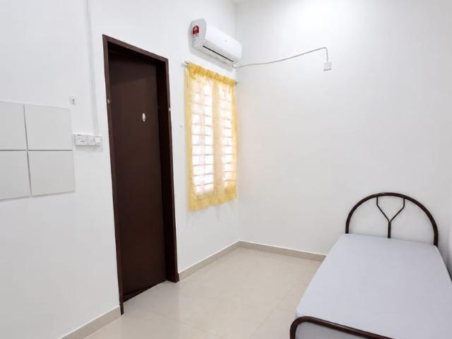 Private Bathroom Room @ Alam Impian 5–10 mins to Kota Kemuning & Bukit Rimau ️️