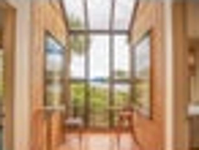 Private Bayfront Living With Self Contained Unit!