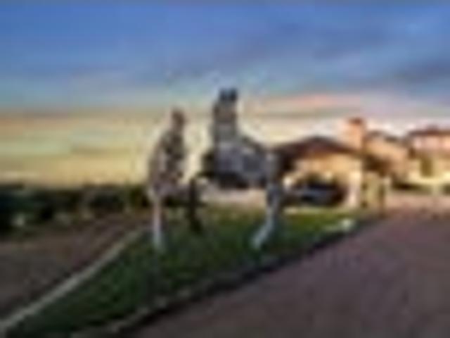 Private Beach Access – Absolute Waterfront