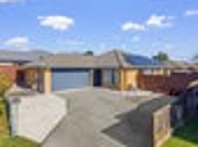 Private Brick Beauty with Eye Catching Extras