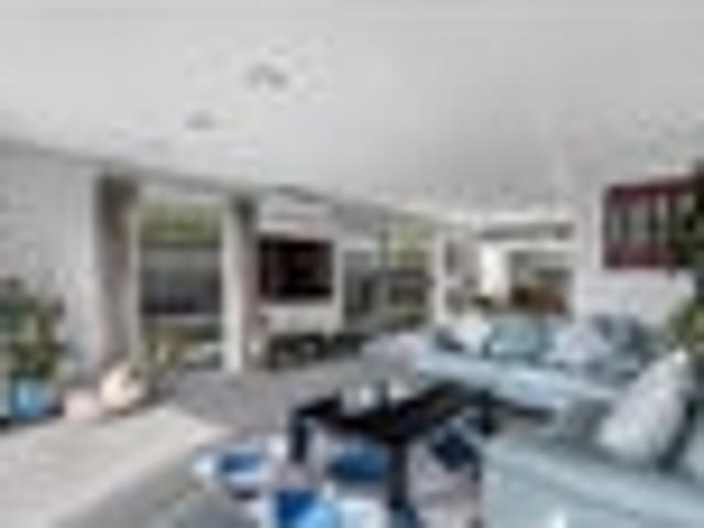 PRIVATE, CONTEMPORARY & EASY CARE