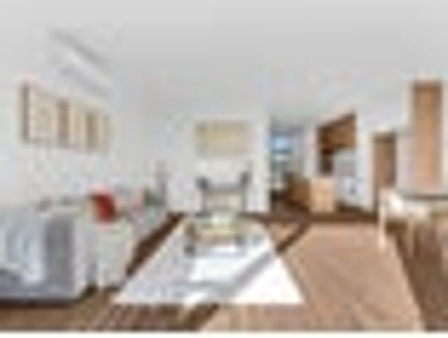 Private End Lot Living in Bucklands Beach