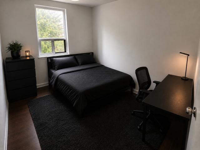 Private Furnished Room for Rent – Etobicoke Park Lawn Rd & Berry Rd Available August 1