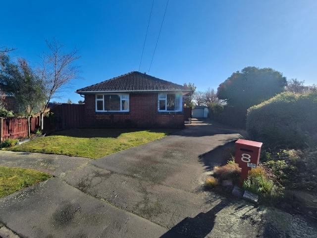 Private Family Living with Park Access & Port Hills Views 8 Prisk Place, Hillsborough