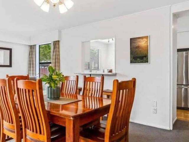 Private Family Oasis in the Heart of Rangiora