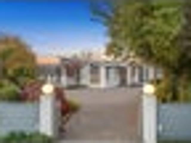 Private family retreat on 3,165sqm
