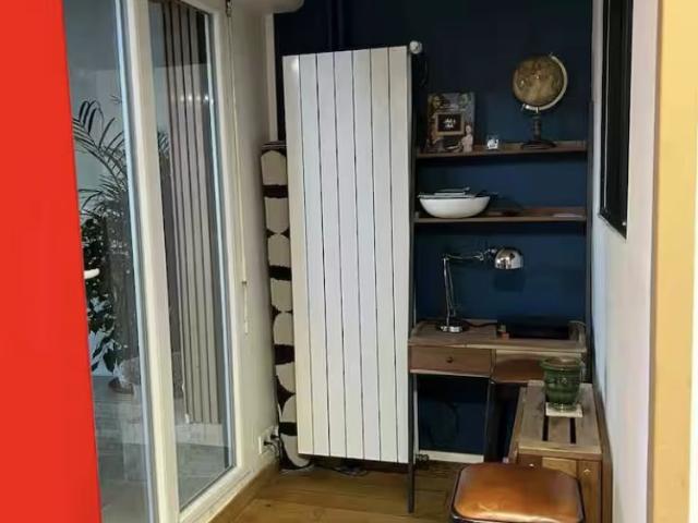 Private garden, 1 bedroom and 1 living room Close to the park and 5 minutes from the metro, Paris Amsterdam Apartments for Rent
