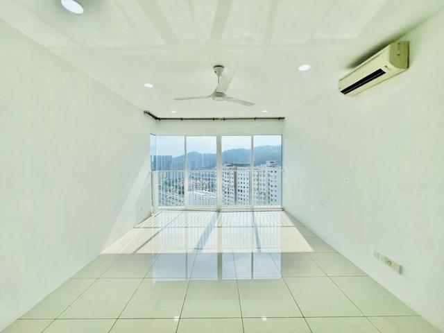 PRIVATE LIFT The Clovers 1598sf BASIC FITTING 2 CarPark Sungai Ara