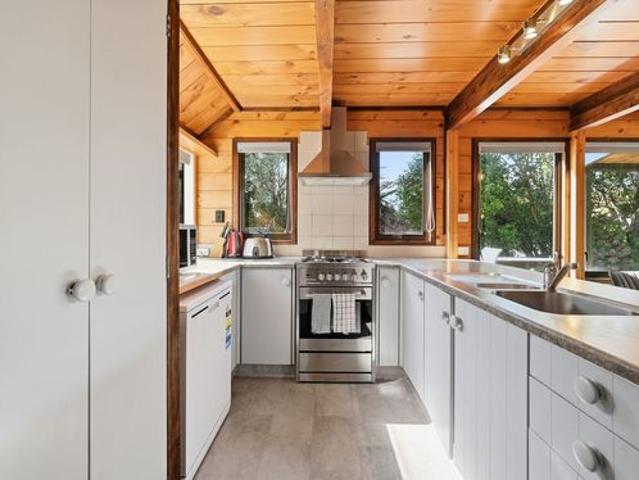 Private Lockwood Retreat Your Springfield Beauty
