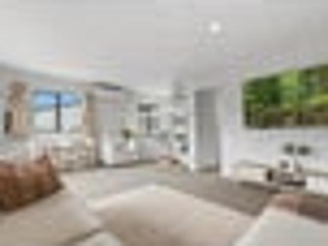 Private, peaceful & perfectly positioned