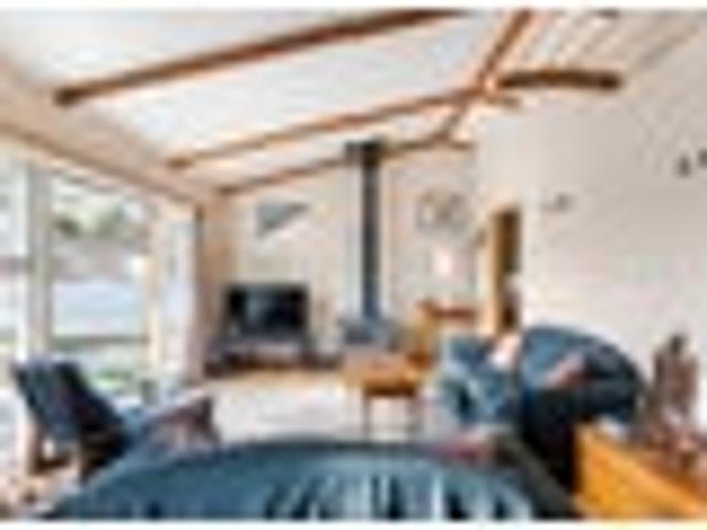Private position, peaceful living