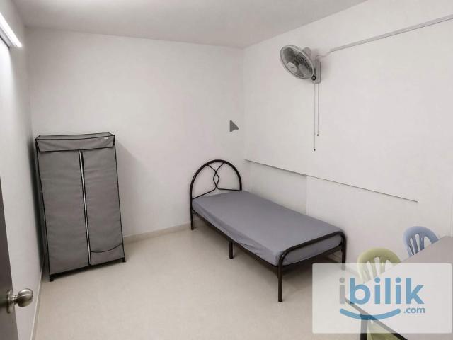 Private Room For Rent @ SS1 | PJ Free City Bus Stop Opposite The House