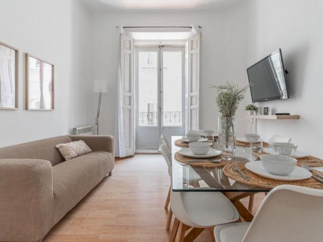 Private room in Redondilla Street