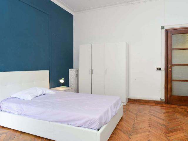 Private Room in Via Oreste Tommasini