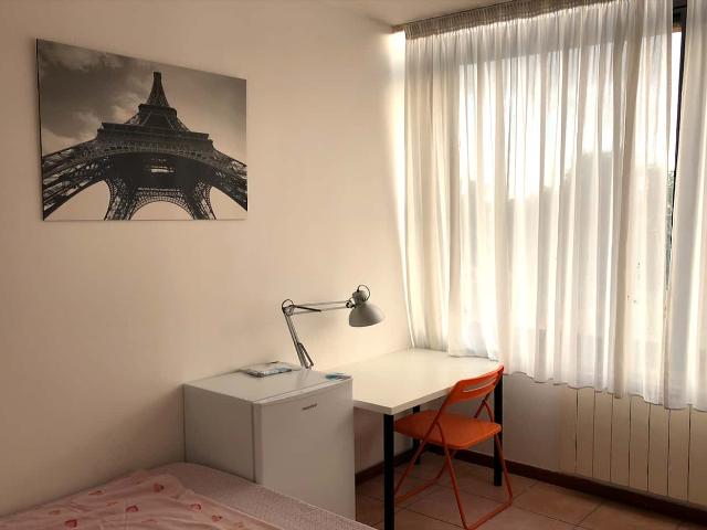 Private Room in Via Alessandro Brisse
