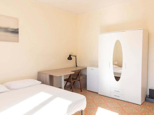 Private Room in Via Antonino Pio
