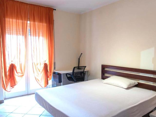 Private Room in Via Calpurnio Fiamma