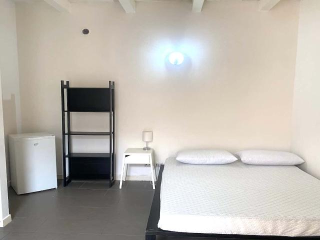 Private Room in Via di Carcaricola