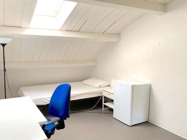 Private Room in Via di Carcaricola