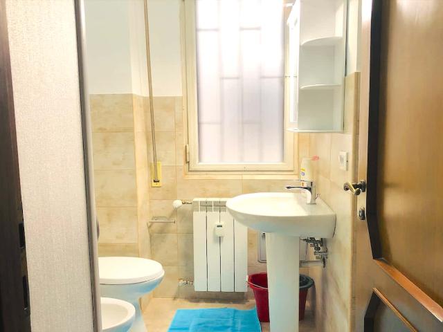 Private Room in Via Francesco Orestano