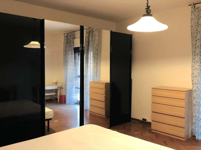 Private Room in Via Francesco Orestano