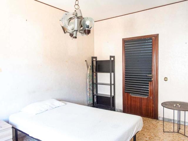Private Room in Via Laurentina