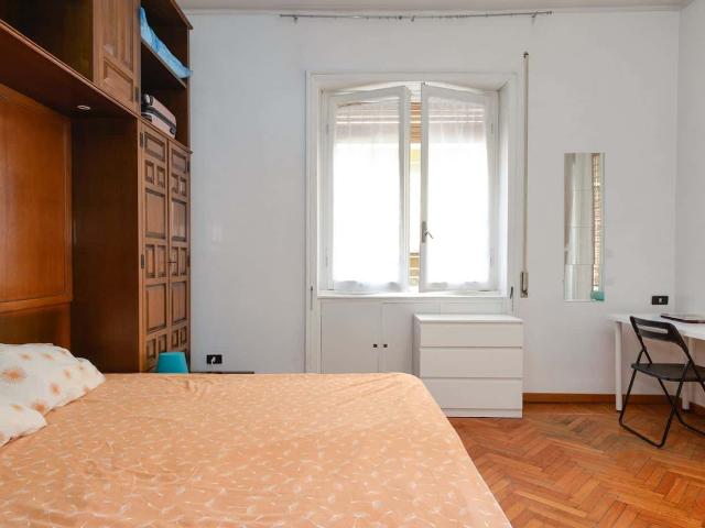 Private Room in Via Livorno