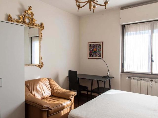 Private Room in Viale Cesare Pavese