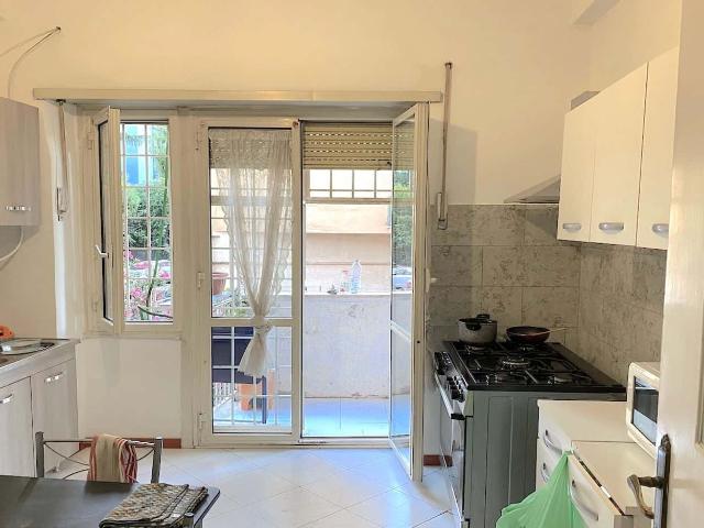 Private Room in Viale Tirreno