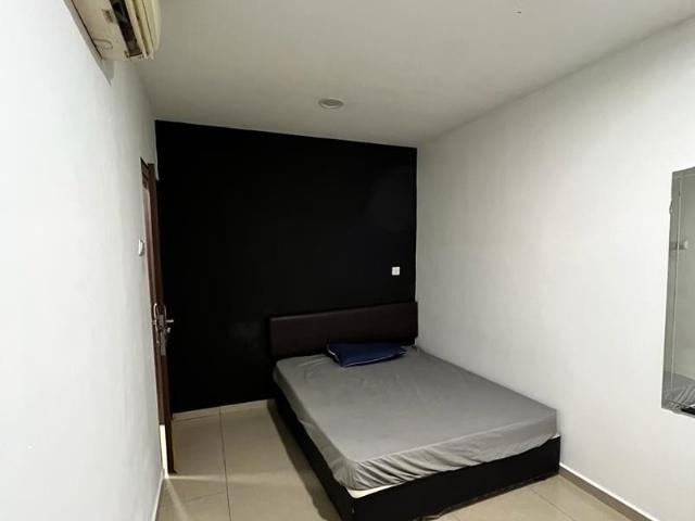 Private room with Low/Zero depo waking distance to Aeon Bukit Tinggi, Port Klang, GM Klang
