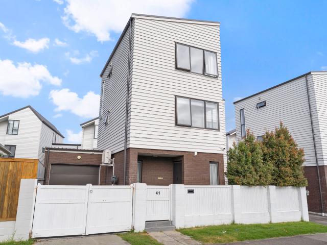 Private Standalone Living | Superb Location