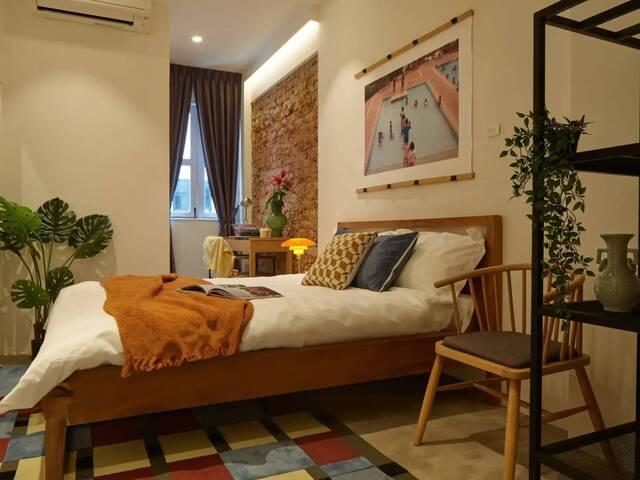 Private Studio for 2 Pax | Approx 300 sqft | All Inclusive Living | Jalan Besar Near MRT | Move In