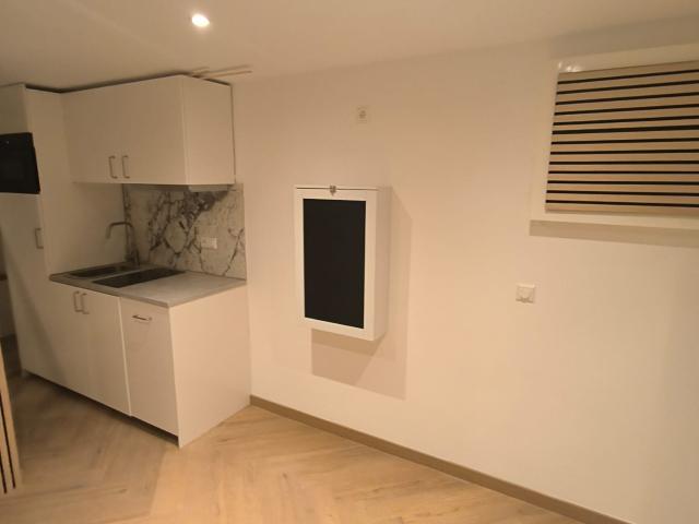 Private Studio in Almere with Registration