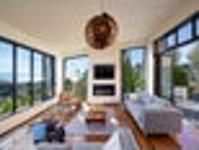 Private Sanctuary with Breathtaking Tasman Views