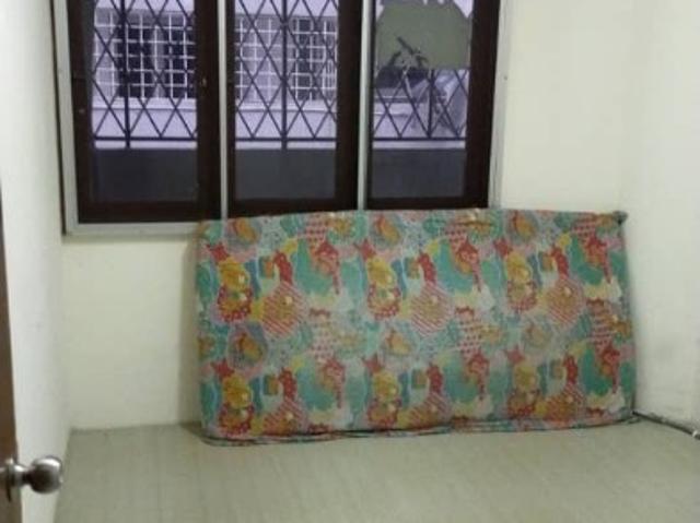 Private Single Room near Pandan Indah LRT Station