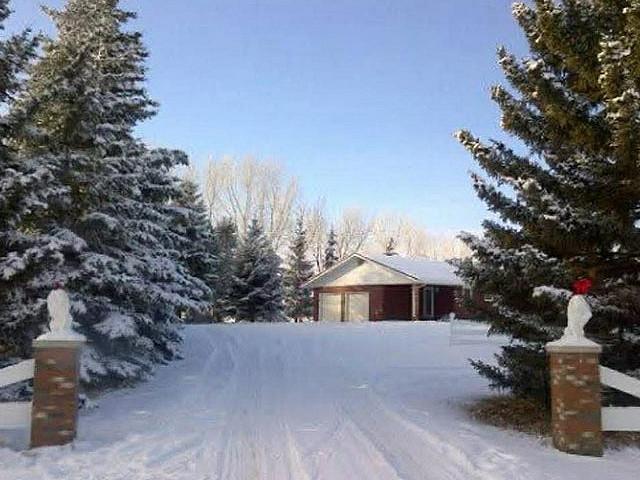 Private Treed Acreage In De Winton / Foothills County