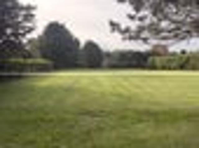 Private 2046m2 No Covenants Cul de sac
