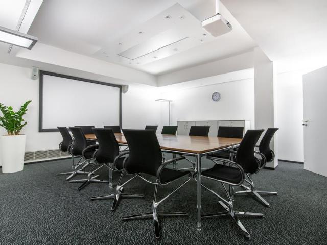 Privater Büroraum für 4 Person in Regus Leopoldstrasse