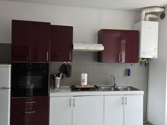Privato affitta bilocale in centro città