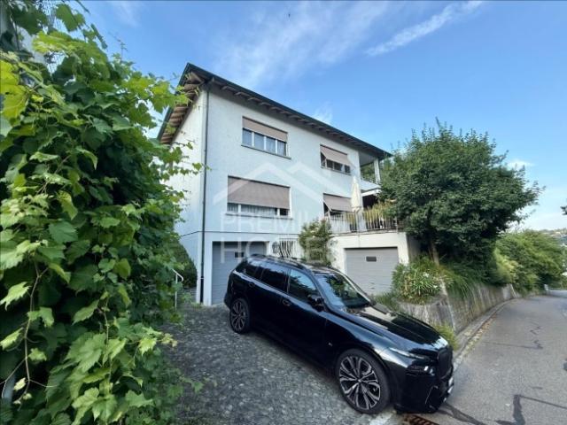 Privatoase mit Pool auf grossem Grundstück