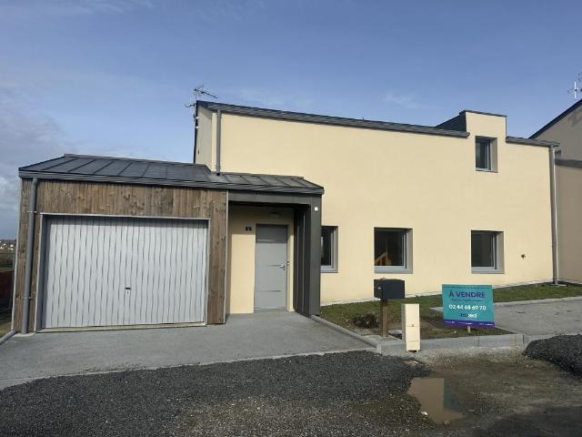 PRIX EN BAISSE Maison à vendre à SOULAIRE ET BOURG Type 5 117m²
