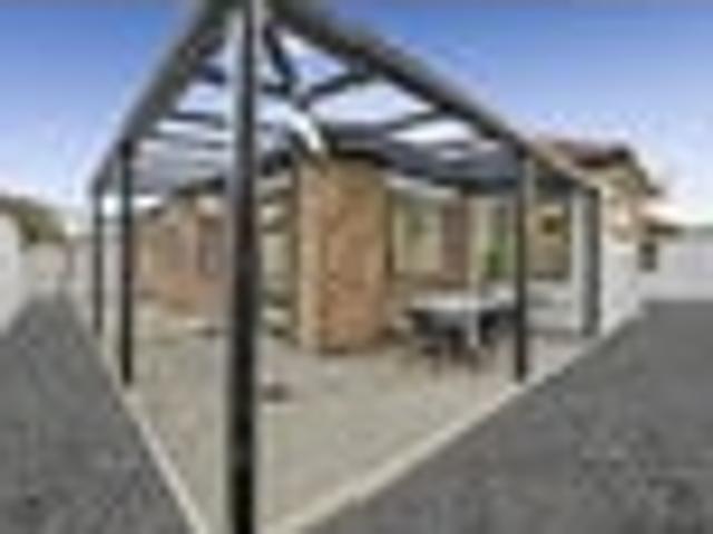 Price Dropped Single Level Brick & Tile