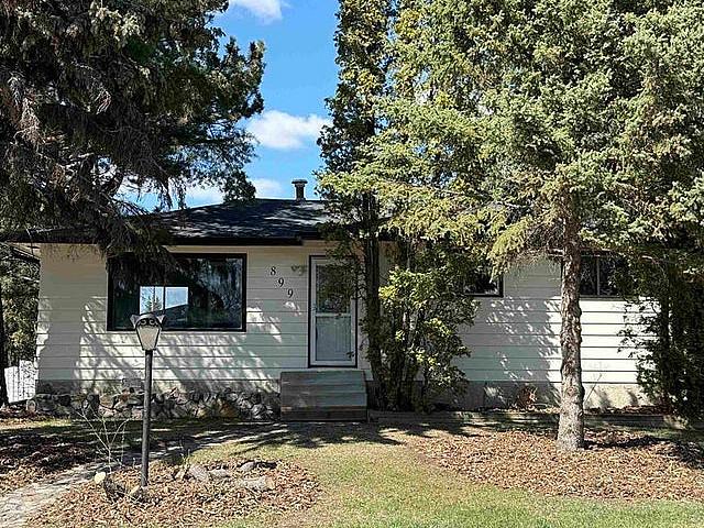 ✨ Price Improvement! Fully Renovated 5 Bed Home On Corner Lot ✨