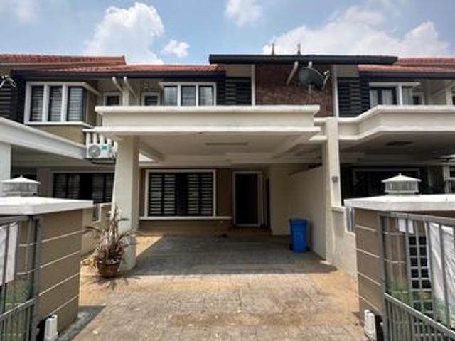 PRICE NEGOTIABLE PARTiAL RENOVATED