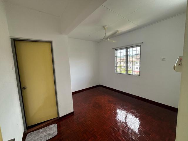 Price Negotiable Sri Penaga Apartment Puchong Central Selangor Sale